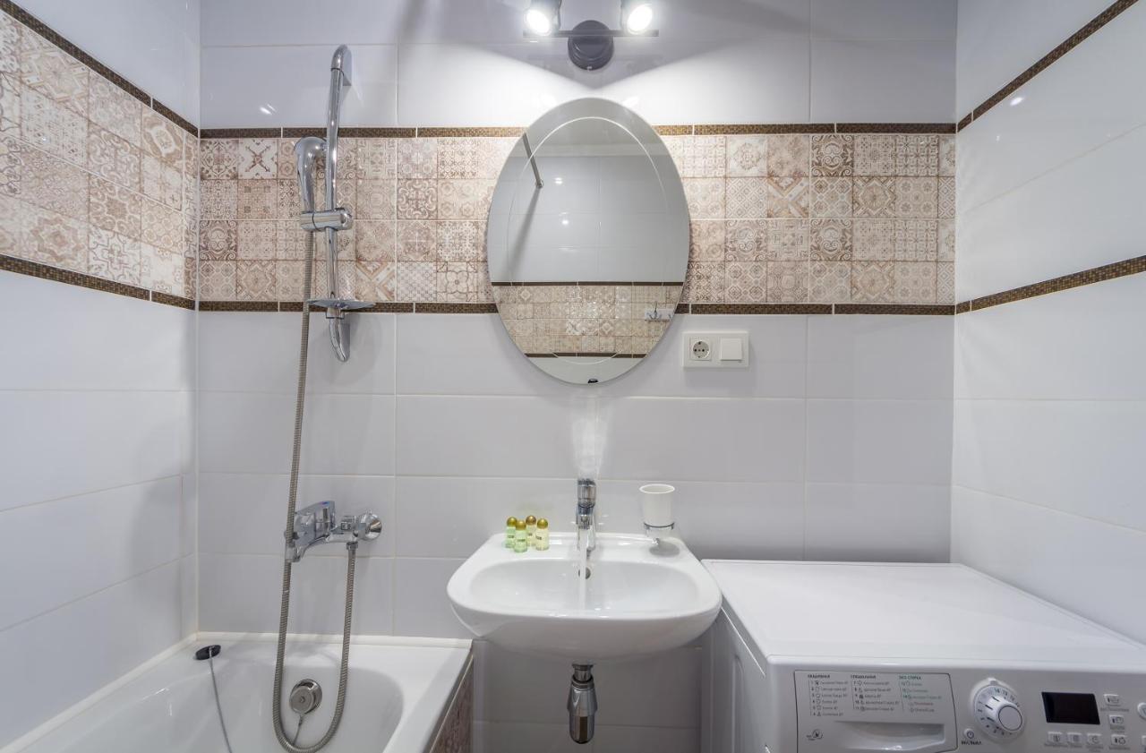 Apartments On Velyka Vasylkivska 47 Kiev Esterno foto