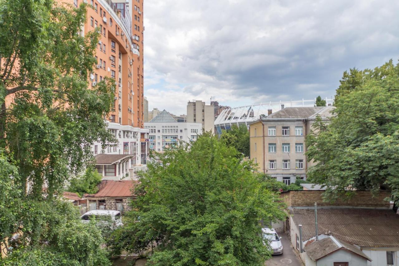 Apartments On Velyka Vasylkivska 47 Kiev Esterno foto